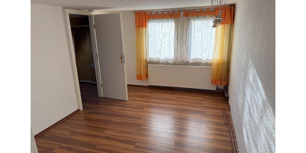 Haus-Hälfte, Maisonette ,Eigentumswohnung Grundstück an der Heide 5 zimmer