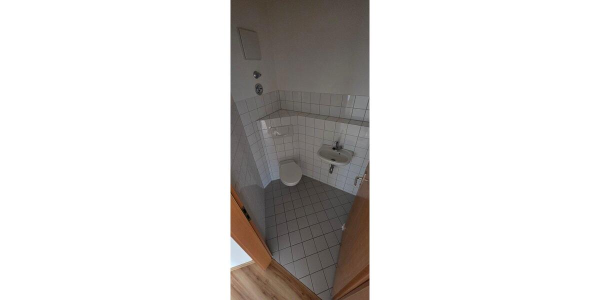 Etagenwohnung Schkeuditz - 3 Zimmer, 83 m&sup2;, 187.000&euro; | Angebot:27714165