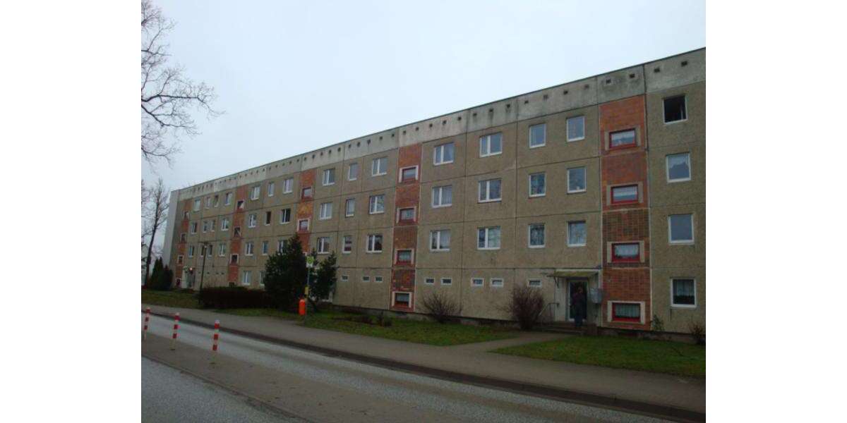 Etagenwohnung Velgast - 4 Zimmer, 74 m&sup2;, 370&euro; | Angebot:23939714