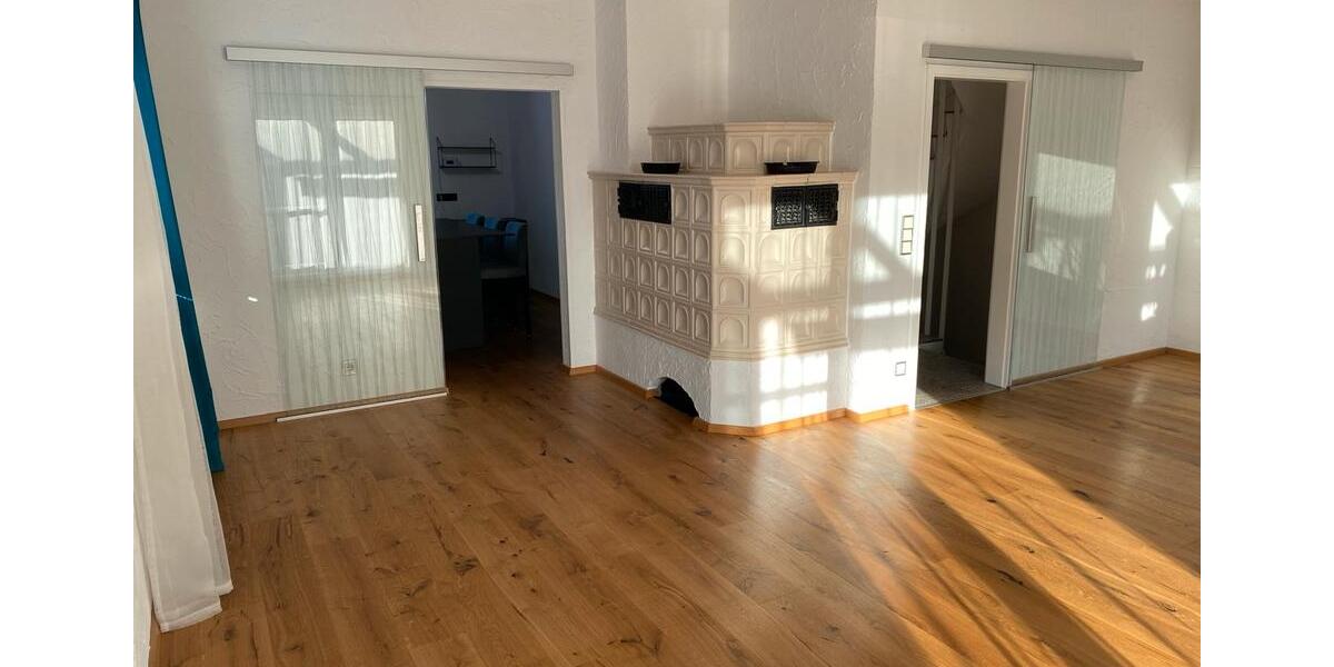 Reihenhaus Neutraubling - 6 Zimmer, 164 m&sup2;, 630.000&euro; | Angebot:24730082