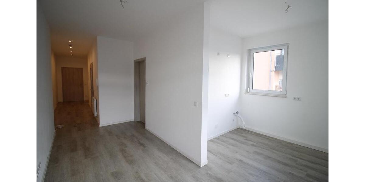 Etagenwohnung Werdau - 2 Zimmer, 50 m&sup2;, 370&euro; | Angebot:26618994