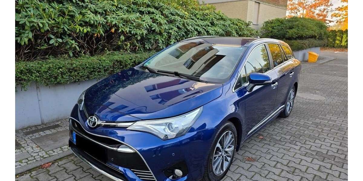 Toyota Avensis 173.608 km 13.500 &euro; Löhne 32584