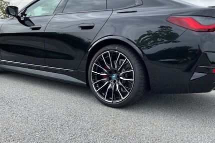 BMW i4 20.000 km 49.900 &euro; Dingolfing 84130