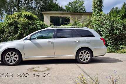 Toyota Avensis 140.000 km 5.700 &euro; Berlin 13089