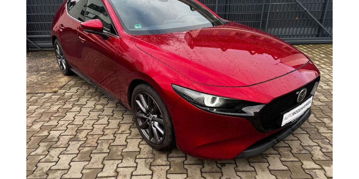 Mazda 3 43.707 km 19.900 &euro; Frankfurt am Main / Bergen-Enkheim 60388