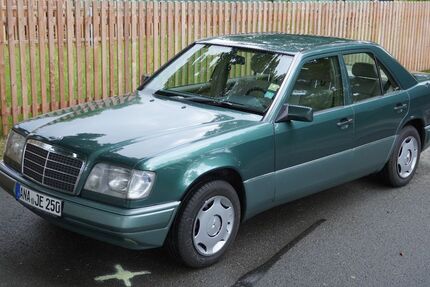 Mercedes-Benz E 200 124.850 km 8.450 € Schlettau 09487