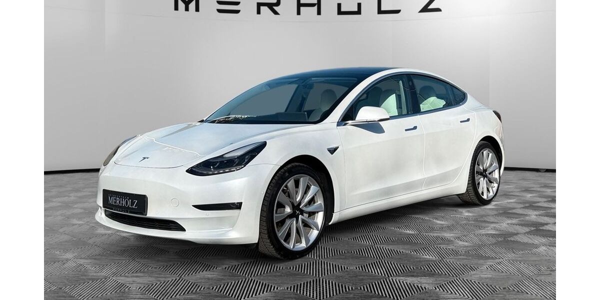 Tesla Model 3 103.894 km 22.490 &euro; Waldfeucht 52525