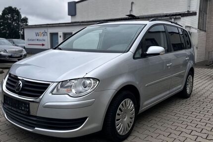 VW Touran 180.000 km 3.699 &euro; Nörten Hardenberg 37176