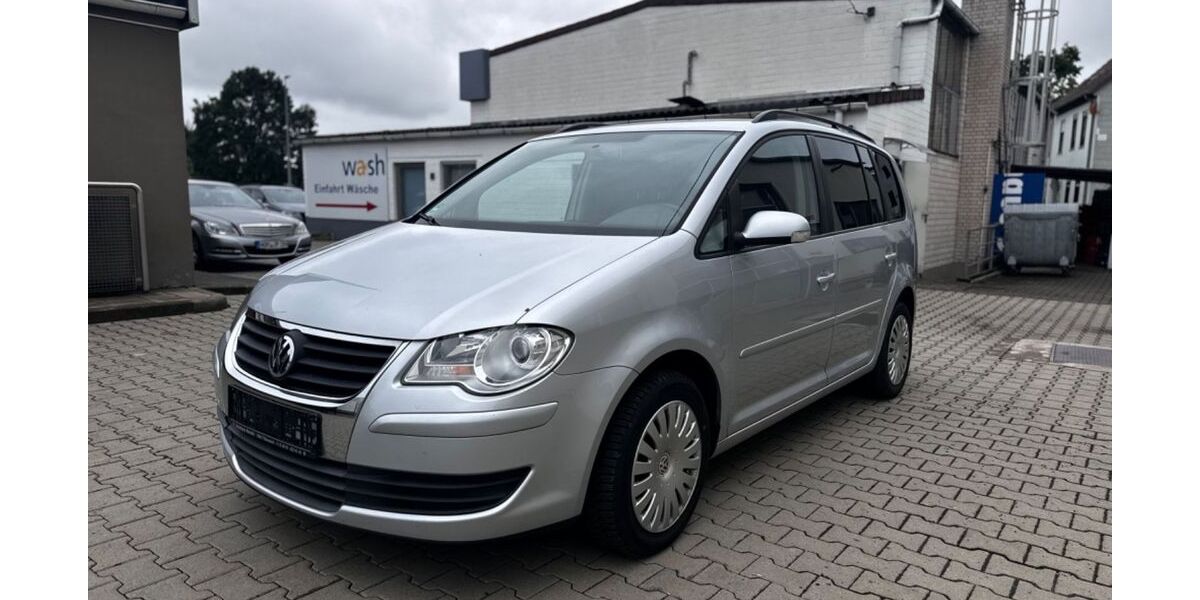VW Touran 180.000 km 3.699 &euro; Nörten Hardenberg 37176