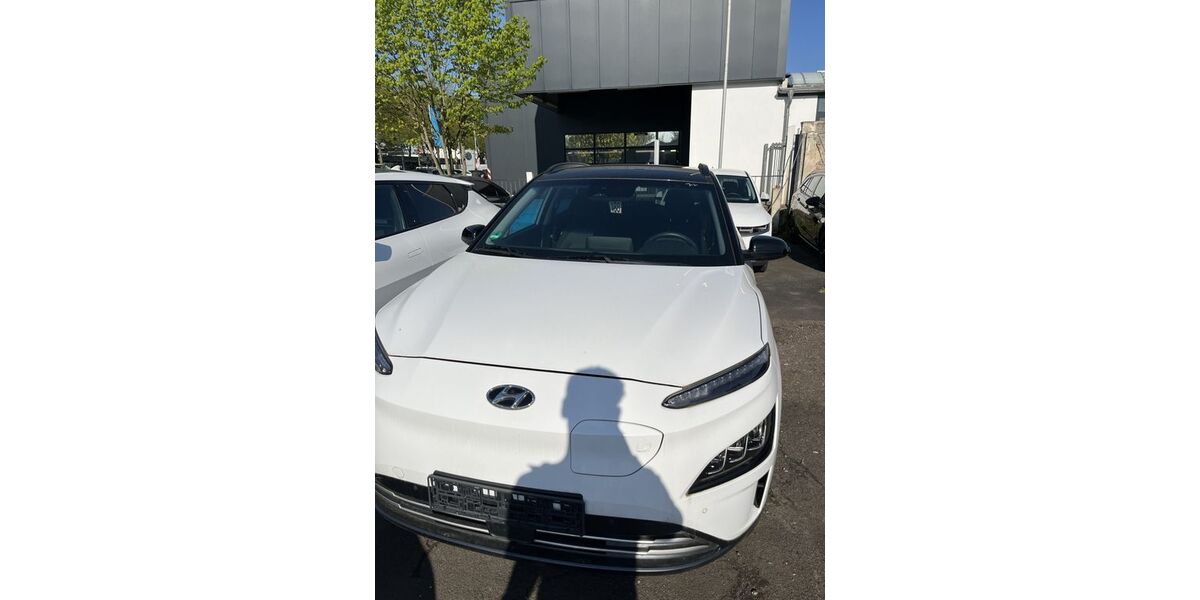 Hyundai KONA 31.255 km 17.500 &euro; Hennef 53773