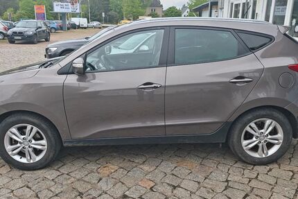 Hyundai ix35 98.200 km 8.990 &euro; Eberswalde 16227
