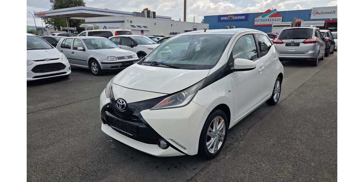 Toyota Aygo (X) 161.435 km 4.390 &euro; Melle 49324