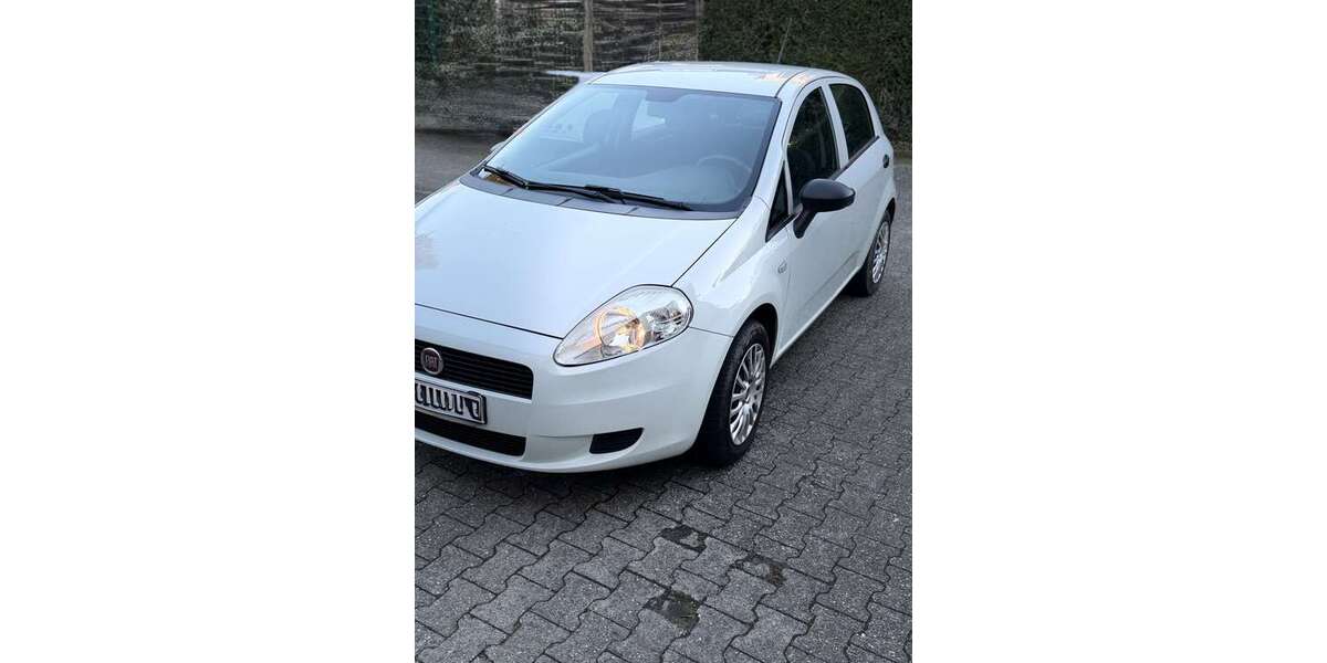 Fiat Punto 105.000 km 3.600 &euro; Solingen 42719