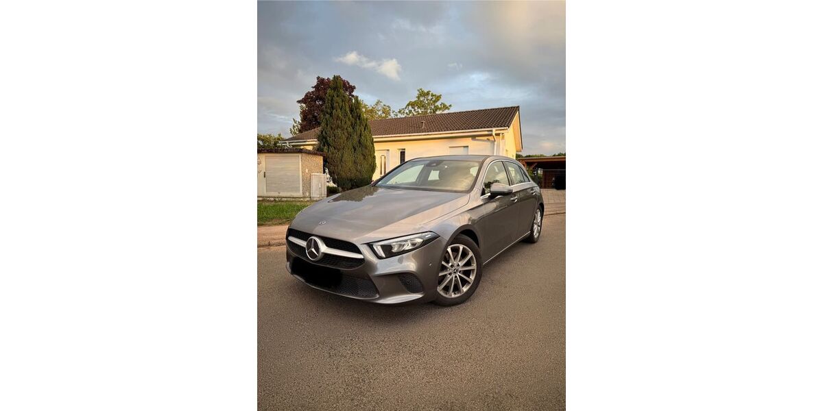 Mercedes-Benz A 200 120.500 km 16.900 &euro; Leichlingen 42799