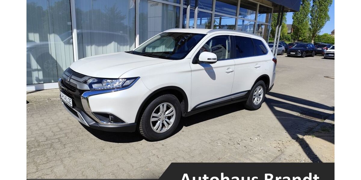 Mitsubishi Outlander 61.000 km 18.990 &euro; Waren 17192