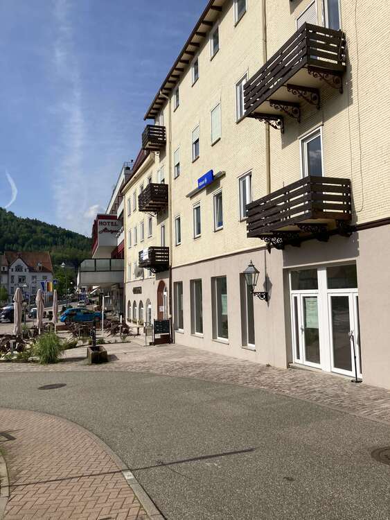 Wohnung zum Mieten in Bad Herrenalb 780 € 91 m² 4 zimmer