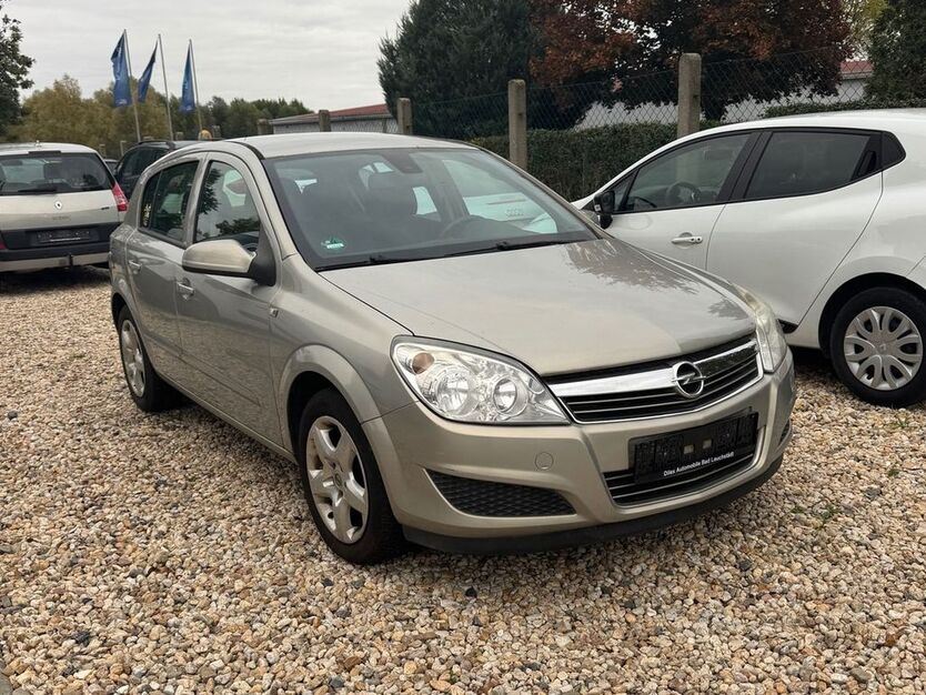 Opel Astra 145.621 km 3.999 € Bad Lauchstädt 06246