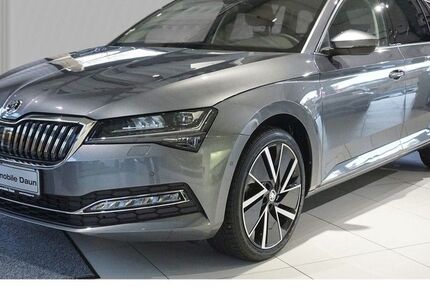 Skoda Superb 12.500 km 36.980 € Daun 54550