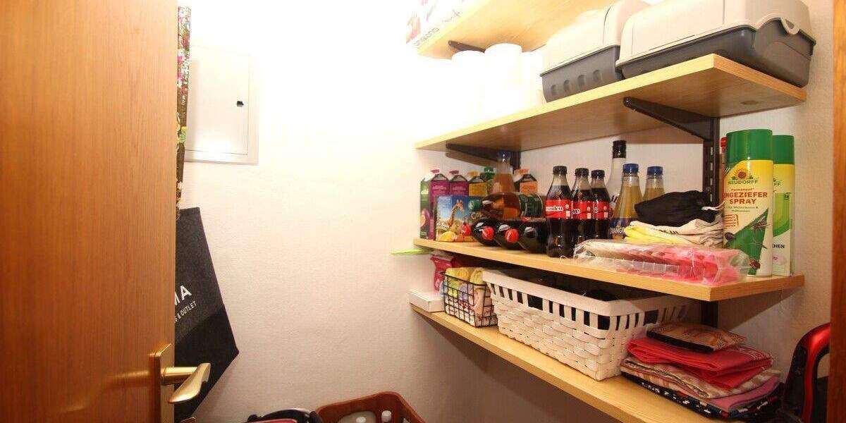 Etagenwohnung Königswinter Ittenbach - 2 Zimmer, 74 m&sup2;, 209.000&euro; | Angebot:25697238