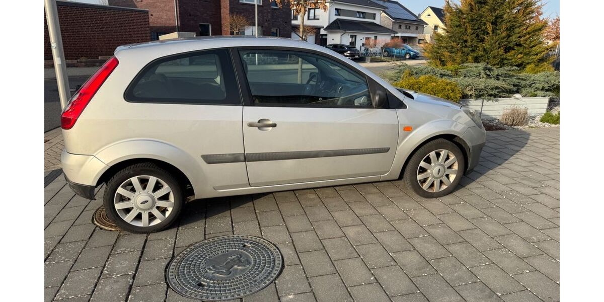 Ford Fiesta 149.999 km 1.200 &euro; Wolfsburg 38448