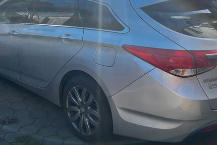 Hyundai i40 220.023 km 4.000 &euro; Herne 44625
