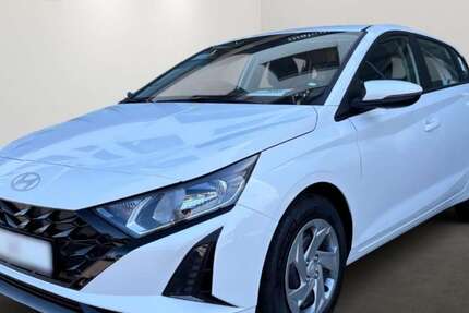 Hyundai i20 2.500 km 16.990 &euro; Petersberg OT Sennewitz 06193