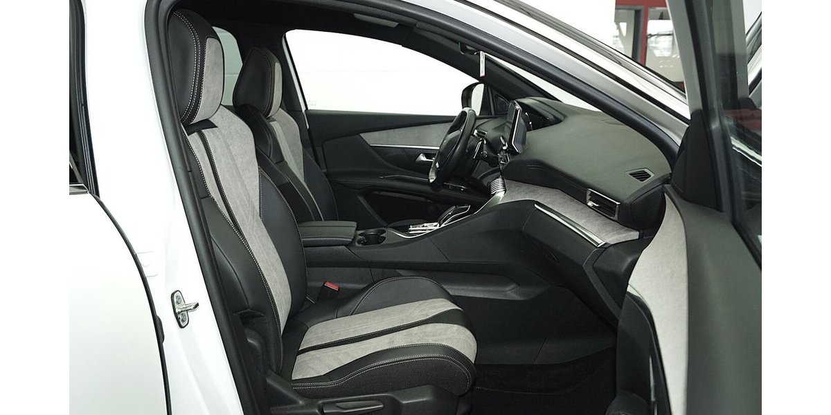 Peugeot 3008 225 GT Plug-In Hybrid LED CARPLAY LEDER 52.400 km 21.220 &euro; Lich 35423