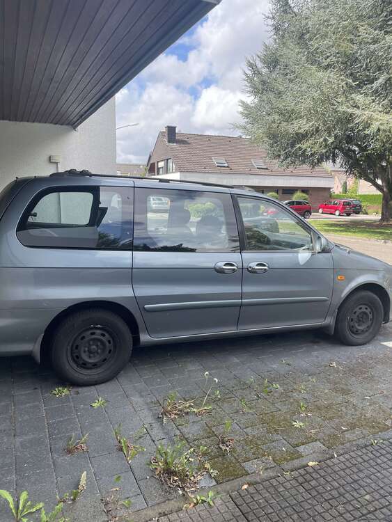 Kia Carnival 85.700 km 3.900 € Mönchengladbach 41238