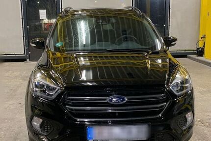 Ford Kuga 198.000 km 11.800 &euro; Osterhofen 94486