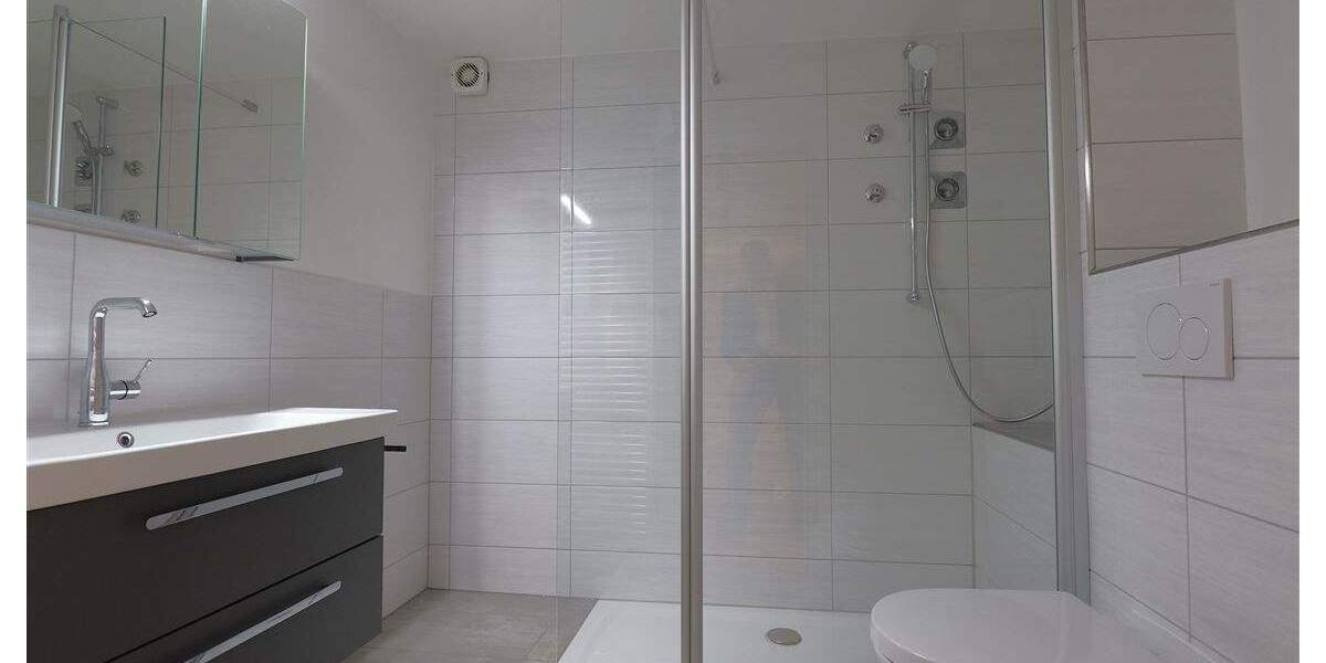 Lichtdurchflutet mit Platz zum Wohlfühlen - schöne 3-Zimmer-Wohnung mit großem Balkon 3 zimmer