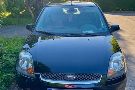Ford Fiesta 155.300 km 3.250 &euro; Rosenheim 83024
