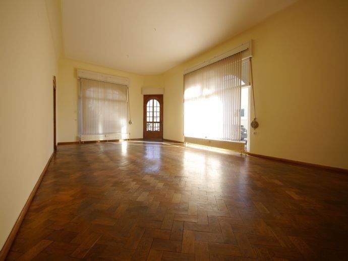 Gewerbeobjekt Weimar Nordvorstadt - 5 Zimmer, 155 m&sup2;, 935&euro; | Angebot:25210070