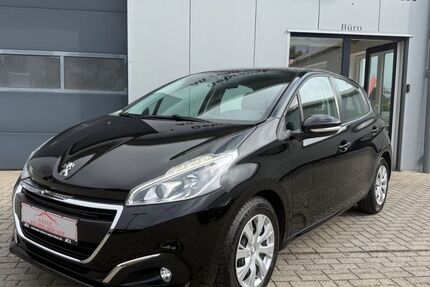 Peugeot 208 172.574 km 5.500 &euro; Bedburg-Hau 47551