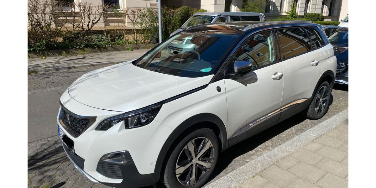 Peugeot 5008 129.400 km 16.000 &euro; Braunschweig 38102