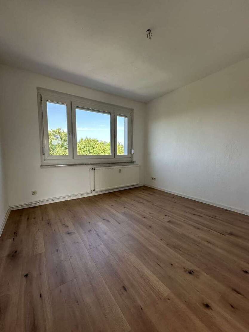 7,22 % Sollrendite - Frisch sanierte 3-Zimmer-Wohnung mit Balkon im Leipziger Neuseenland 3 zimmer