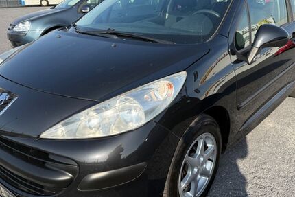 Peugeot 207 167.595 km 1.999 &euro; Salzgitter 38229
