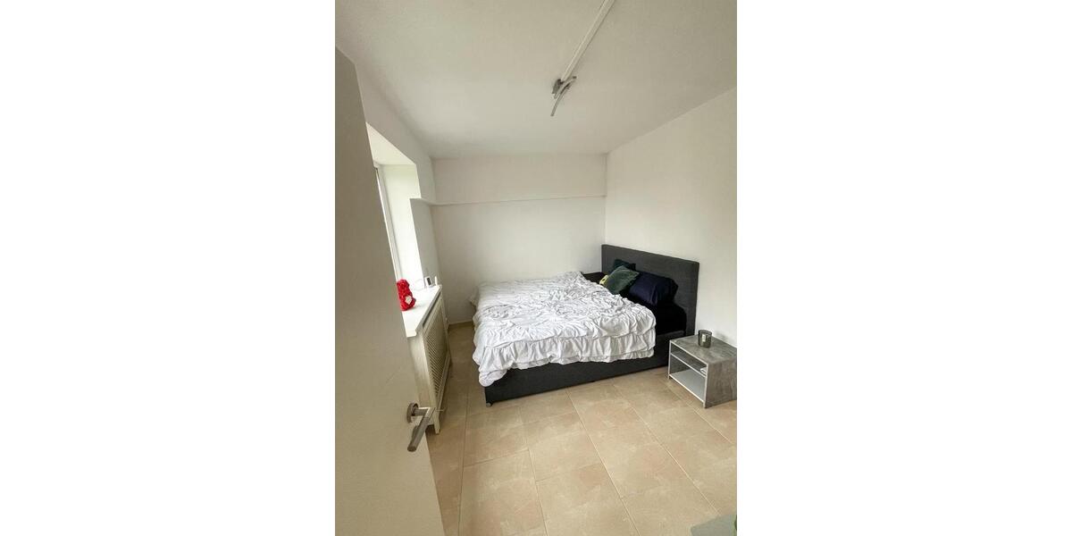 Großzügige 4-Zimmer-Terrassenwohnung mit ca. 90 m² Terrasse 4 zimmer