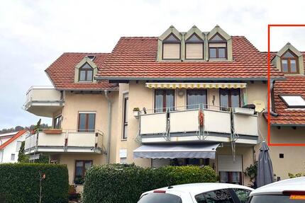 Seenah gelegene und aparte 3,5 Zi.-Maisonettewohnung mit Flair und TG-Stellplatz! 3 zimmer