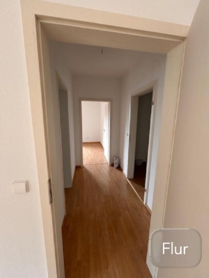 Großzügige 92m² Mietwohnung - 3ZKB inkl. 2* Stellplätzen zimmer