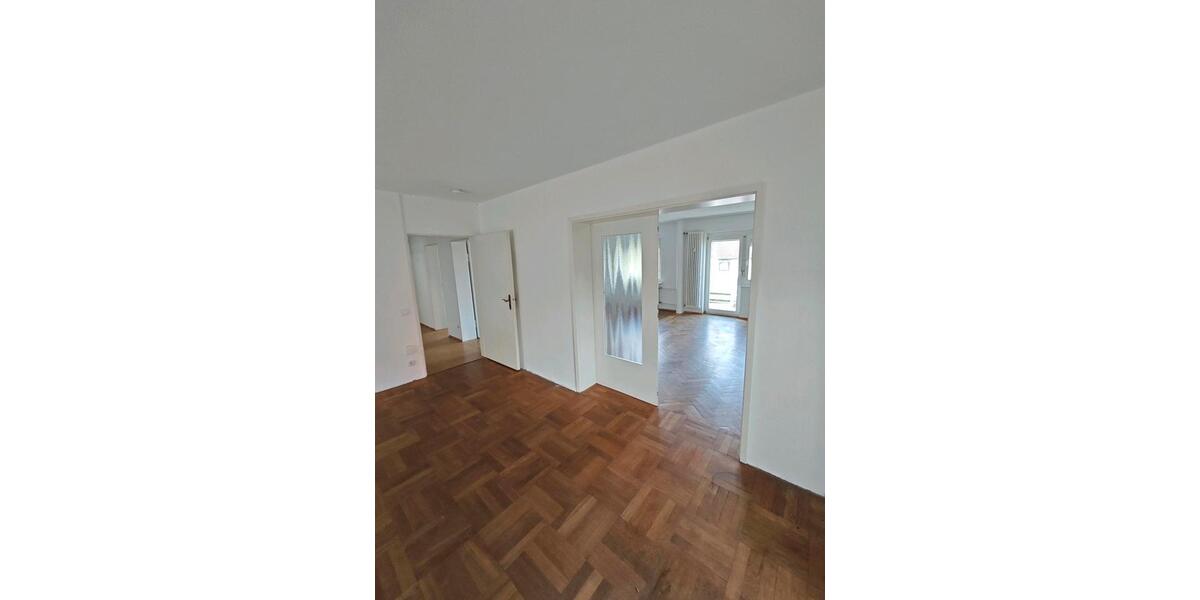 Erdgeschoßwohnung Arnstein - 3 Zimmer, 100 m&sup2;, 930&euro; | Angebot:26253690