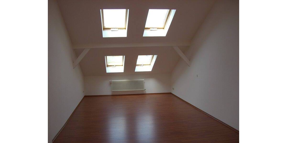 Etagenwohnung Schwerin Paulsstadt - 4 Zimmer, 120 m&sup2;, 900&euro; | Angebot:26863455