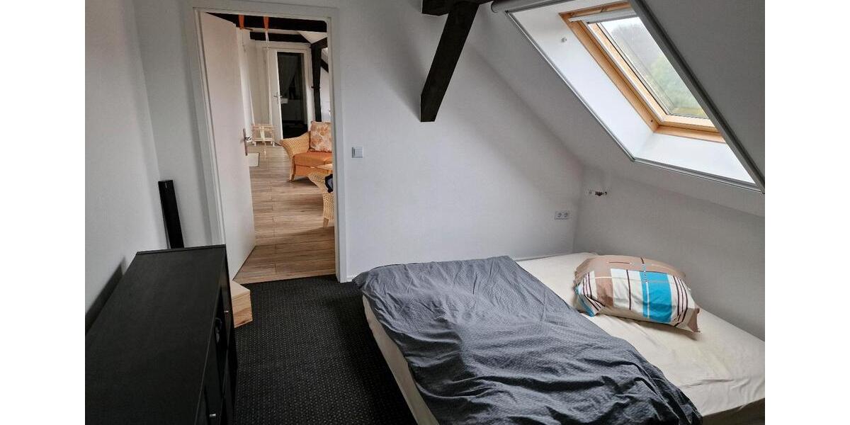 Dachgeschoßwohnung Kremmen - 3 Zimmer, 98 m&sup2;, 1.000&euro; | Angebot:24891295