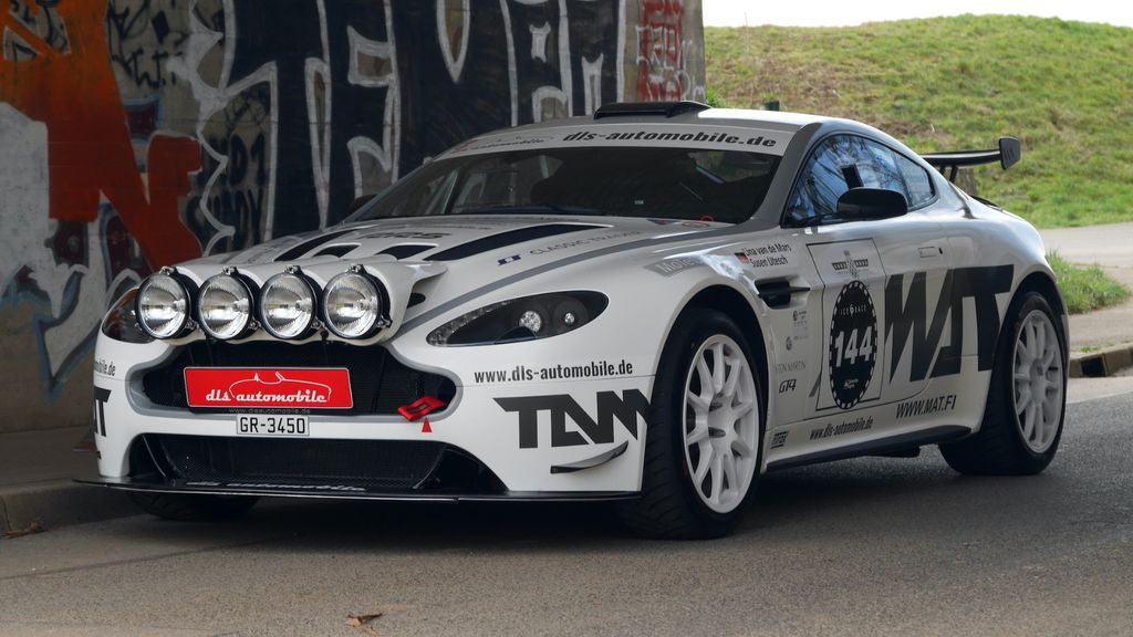 Aston Martin V8 Vantage 2.000 km 190.000 &euro; Fellbach 70736
