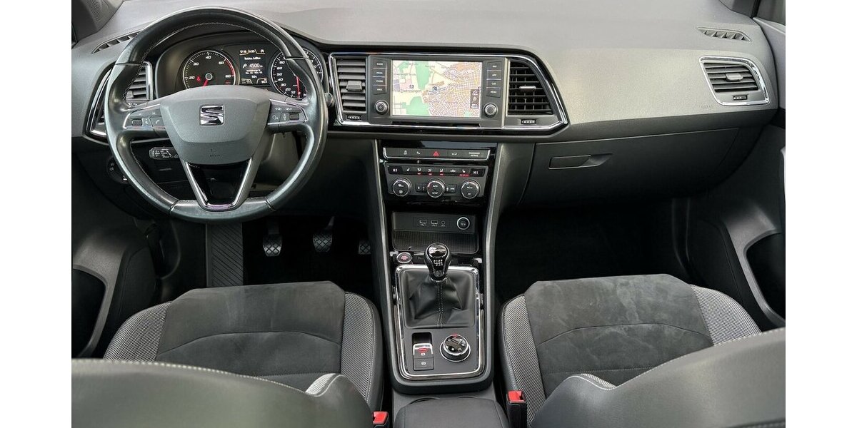Seat Ateca Xcellence 4Drive 360°/PANO/STANDHZ/DAB/ACC 121.775 km 18.900 &euro; Villingen-Schwenningen 78054