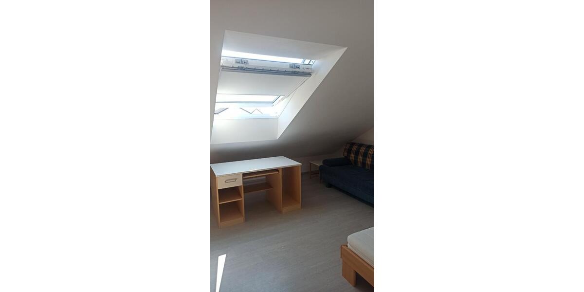 Dachgeschoßwohnung Linkenheim-Hochstetten Hochstetten - 2 Zimmer, 40 m&sup2;, 520&euro; | Angebot:26463416