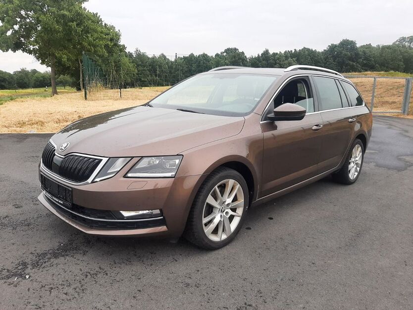 Skoda Octavia 105.000 km 14.990 € Dresden 01259