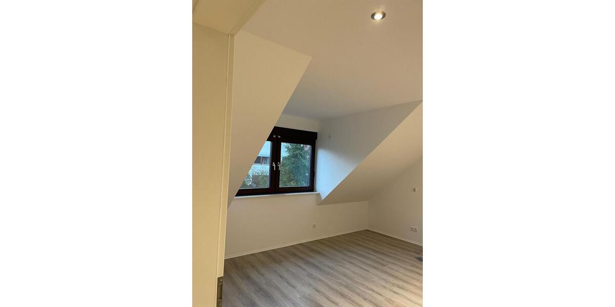 Maisonettenwohnung Kandel - 5 Zimmer, 130 m&sup2;, 1.900&euro; | Angebot:26394048