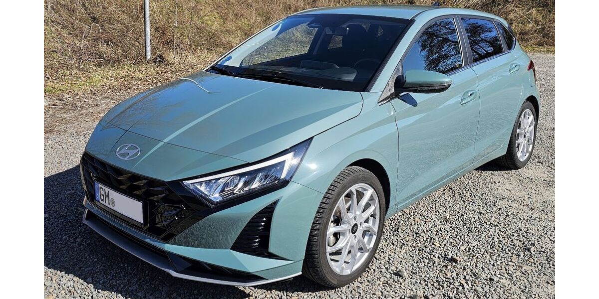 Hyundai i20 15.400 km 20.890 &euro; Engelskirchen 51766