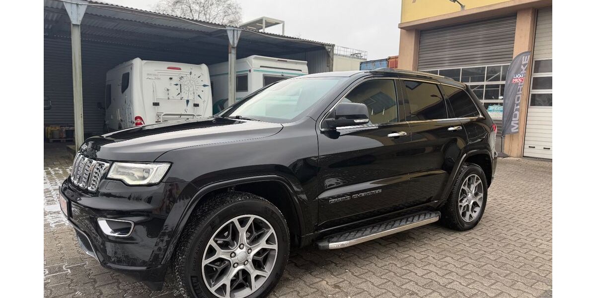 Jeep Grand Cherokee 82.000 km 26.990 &euro; Frankfurt am Main 65933