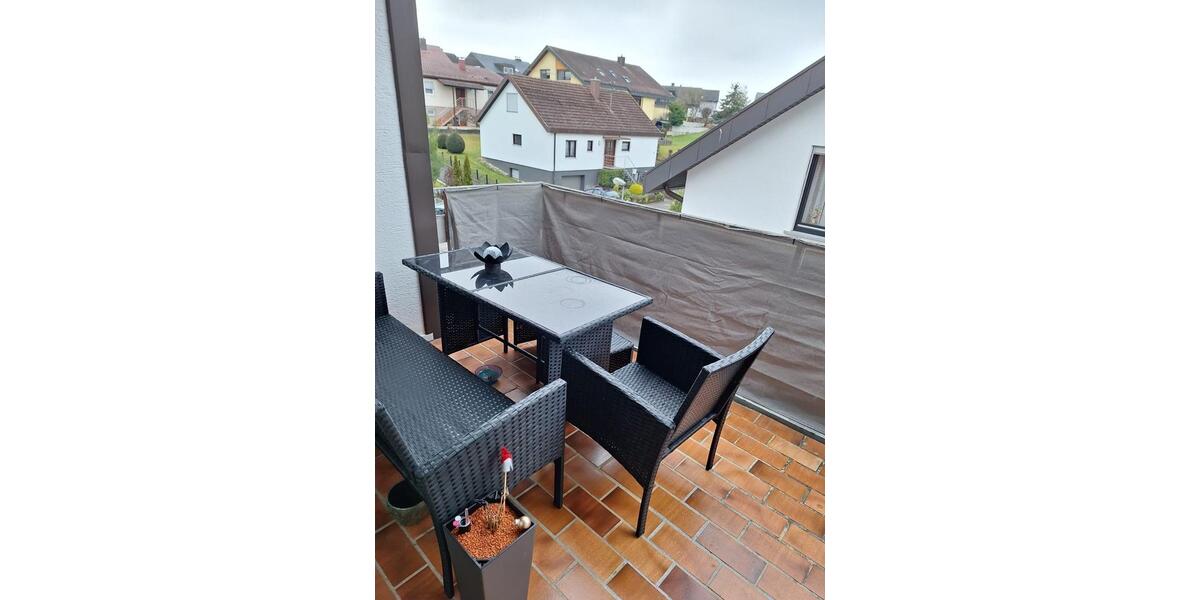 Dachgeschoßwohnung Ebersbach an der Fils - 2 Zimmer, 61 m&sup2;, 200.000&euro; | Angebot:24838456